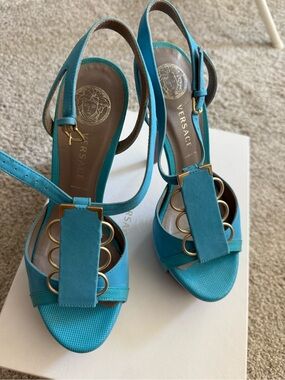 Versace Turquoise Leather Open-Toe Slingback Heels with silver Ring Accents